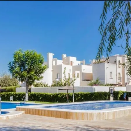 펜션 Alquiler Vacacional Torrevieja 또레비에하